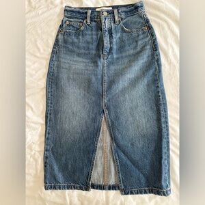 Denim Forum Halle 90’s Classic Mid-Blue Denim Midi Skirt with Front Slit